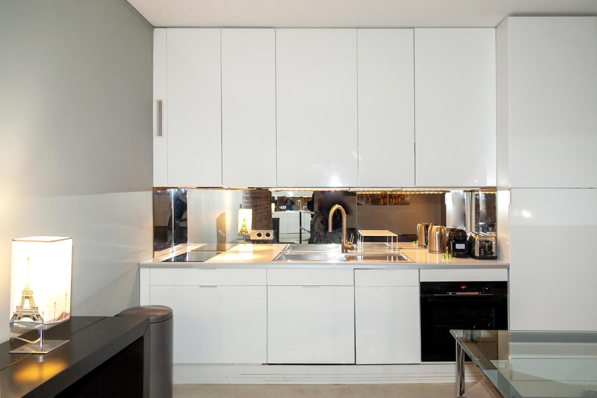 Loft Atypique Avec Terrasse, Calme Et Cosy Appartement Parijs